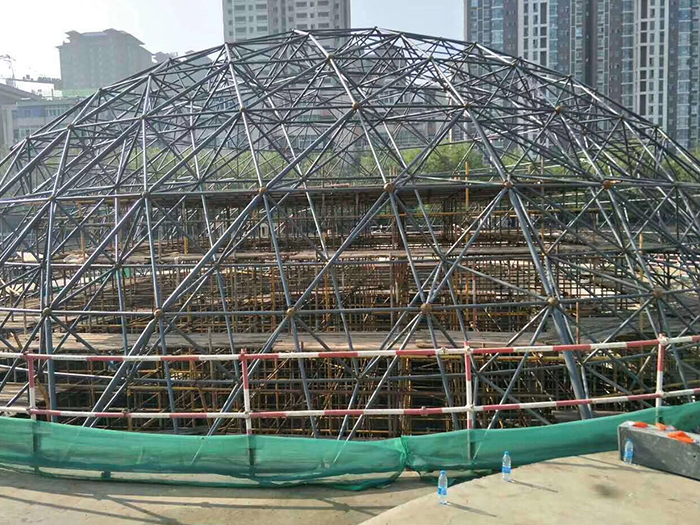 临汾球形网架钢结构施工